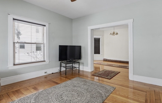 124 Sheridan Ave