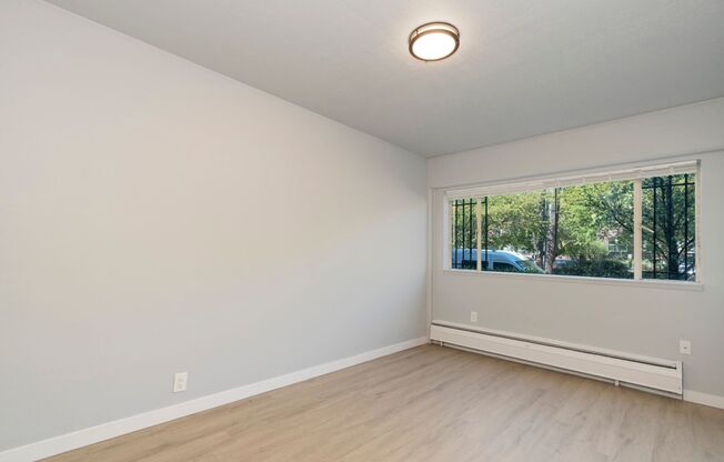 2 beds, 1 bath, 800 sqft, $2,145, Unit 333
