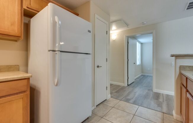 2 beds, 2 baths, $1,650, Unit UNIT 1051