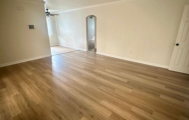 2 beds, 1 bath, 918 sqft, $2,945, Unit 045