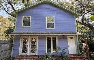 Carriage House in Wesley Heights!