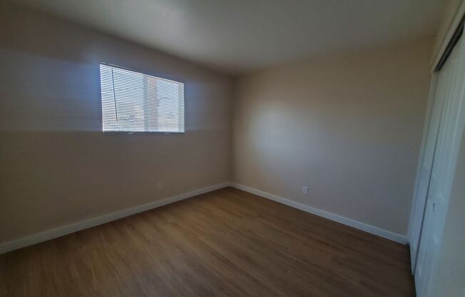 2 beds, 1 bath, 850 sqft, $1,395, Unit 214