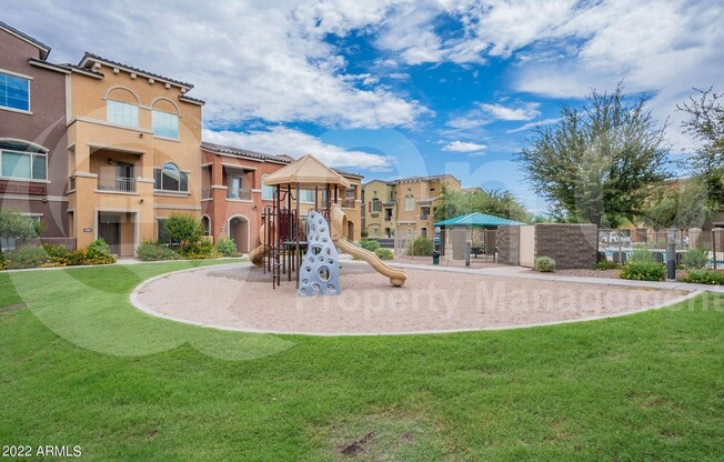 2 beds, 3 baths, 1,138 sqft, $1,899, Unit 1060
