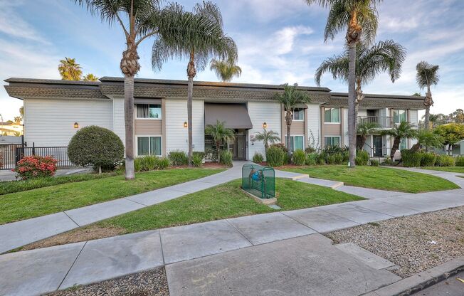 2 beds, 2 baths, 924 sqft, $2,695, Unit #32 - 2x2 924 SQ FT