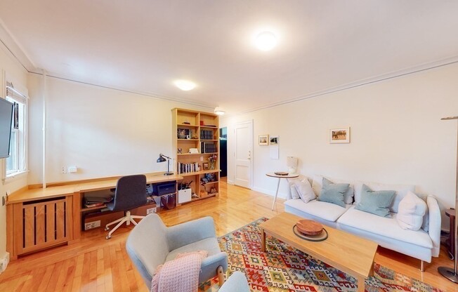 34 Ash St Unit 204