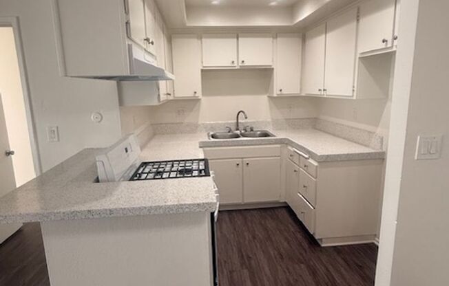 1 bed, 1 bath, 713 sqft, $2,075, Unit A135