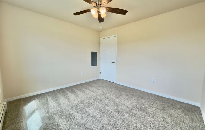 1 bed, 1 bath, 743 sqft, $1,499, Unit EC 4242-03