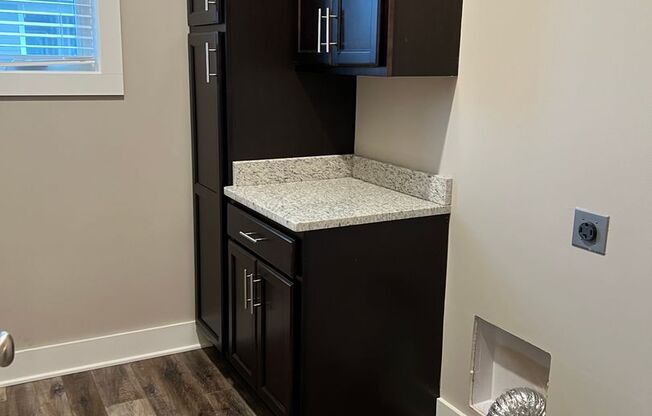 1 bed, 1 bath, 780 sqft, $960, Unit 124