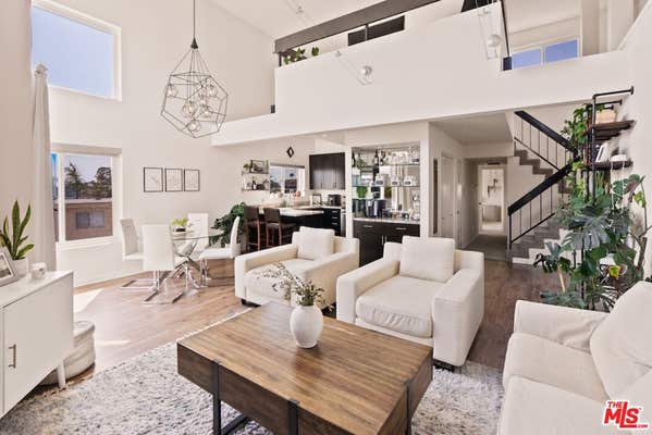 11938 Courtleigh Dr Apt 2
