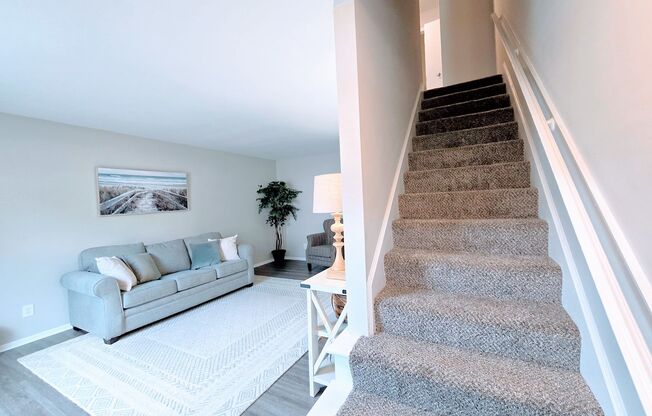 2 beds, 1.5 baths, 1,056 sqft, $2,099, Unit T-018