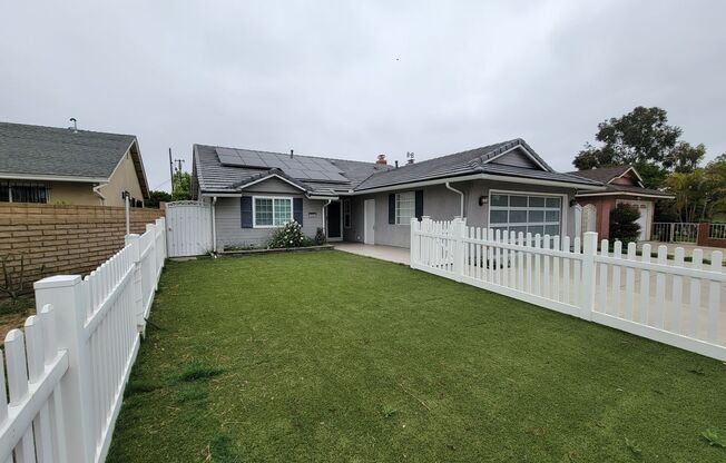 Rare 4 Bed, 2 Bath House