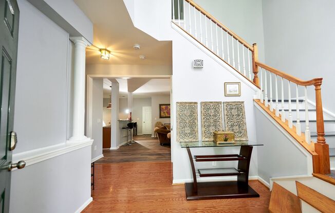 5 Bedroom 4 Bath Single Family Home with Garage - Furnished or Unfurnished