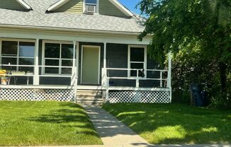 2521 2523 E SHARP AVE