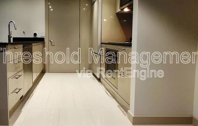 50 Biscayne Blvd