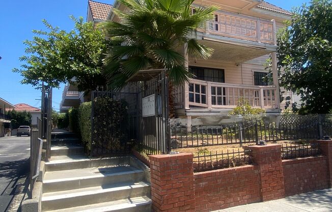 Renovated Townhome, Attached Garage, in Gated HOA Community *READ*