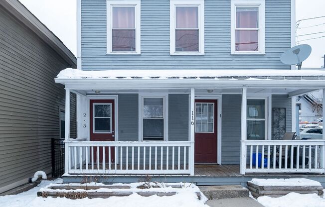 One-Bedroom Downtown Burlington Apartments Near UVM & Champlain College (116 Maple St)