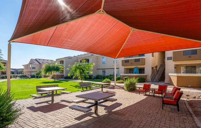 Picnic area - Arrowhead Landing