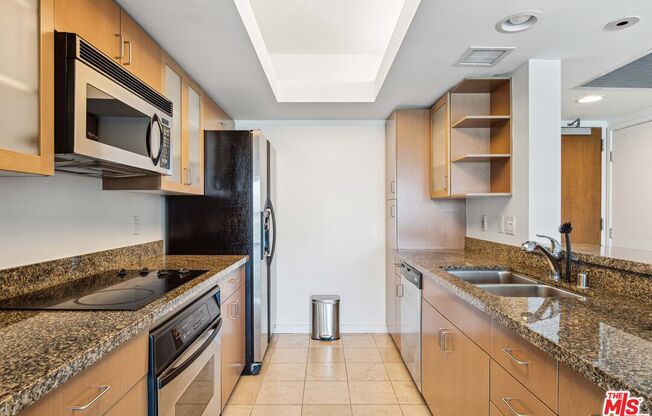 1 bed, 1 bath, 891 sqft, $4,700, Unit 1206