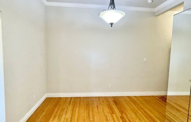 3 beds, 2.5 baths, $4,925, Unit 329 Presidio Ave