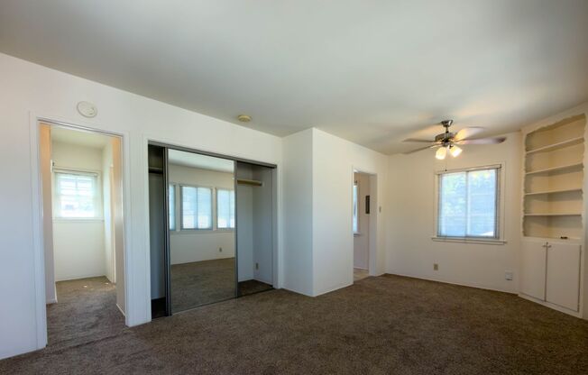 4114 W Victory Blvd
