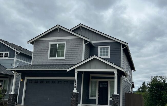 Quiet Luxury in a Forested Cul de Sac with Mountain View!