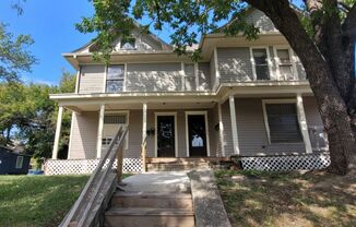 Duplex for rent in downtown Topeka!