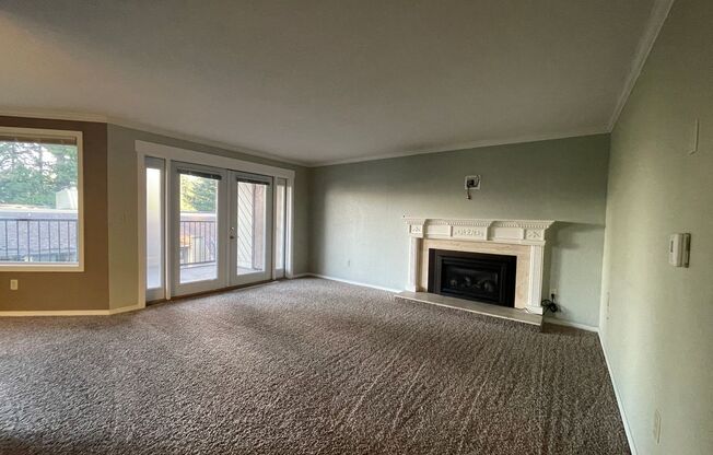 2 beds, 2 baths, $1,600, Unit Unit #103