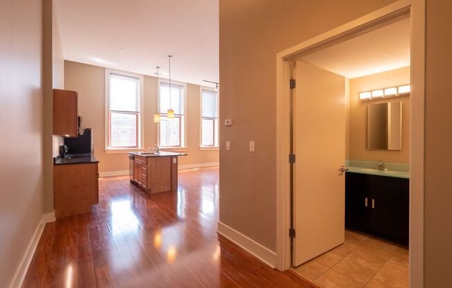 1 bed, 1 bath, 945 sqft, $1,590, Unit 308