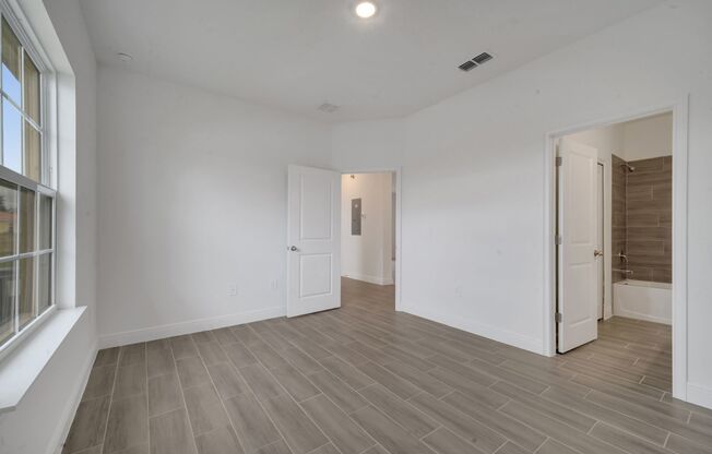 2 beds, 2 baths, $1,565