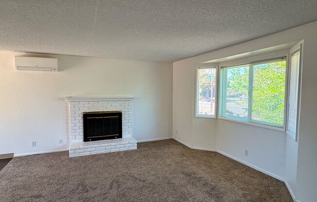 3 Bedroom Duplex off Gilham Rd.