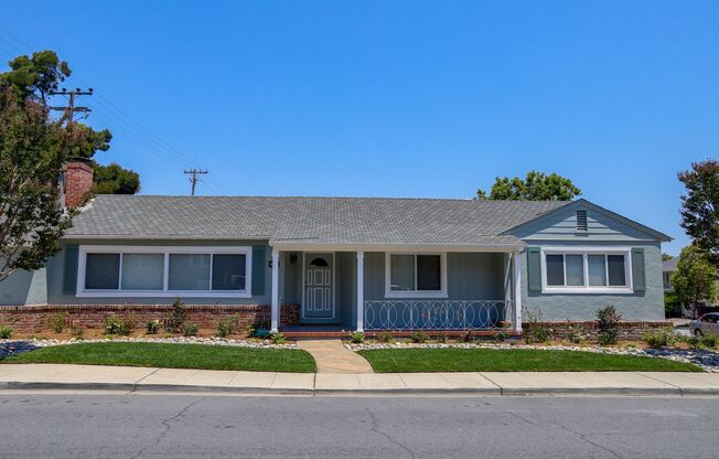 4 Bed / 3 Bath Burlingame home near excellent schools. YouTube Tour!!