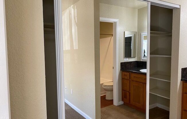 2 beds, 2 baths, 900 sqft, $2,015, Unit 156