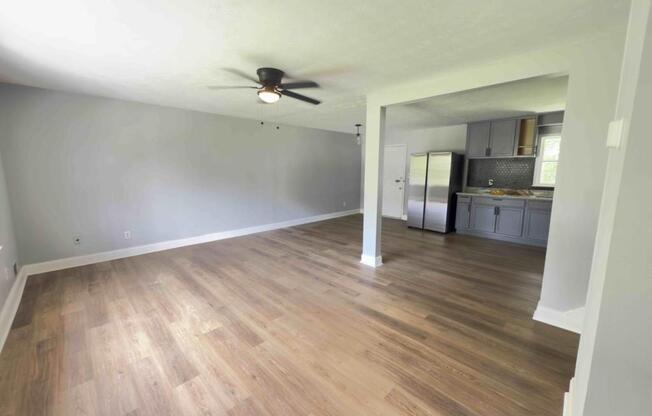 4307 PARKVIEW DR