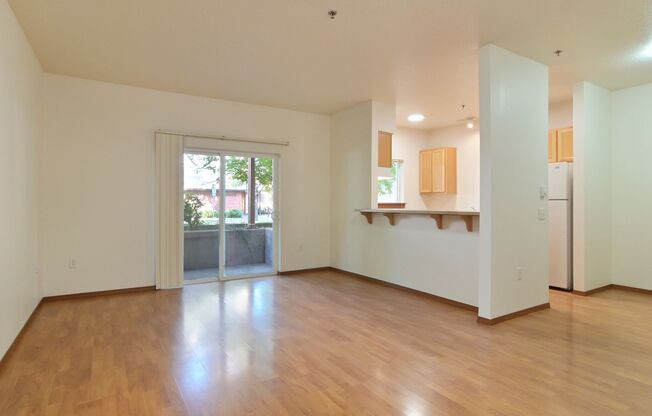 2 beds, 1 bath, $1,700, Unit 104