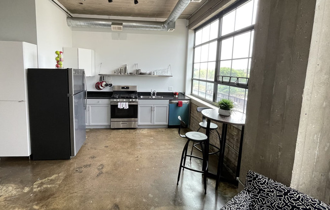 2625 W WASHINGTON BLVD