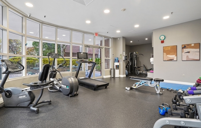 2 beds, 2 baths, 950 sqft, $5,200, Unit 311