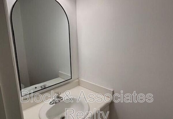 2407 TROUT STRM DR