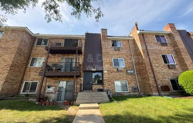 808 COLLEGE BLVD