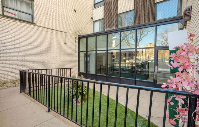 2 beds, 2 baths, 664 sqft, $2,275, Unit 308