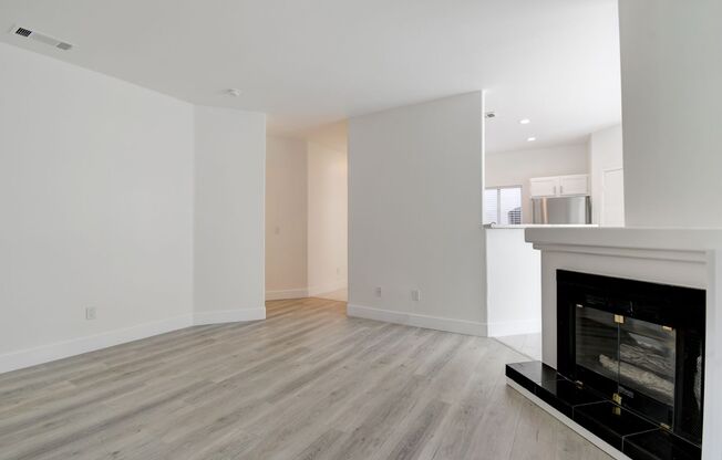 2 beds, 2 baths, $1,700, Unit # 41 2067