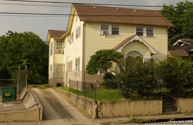 1/1 Hidden Gem near Pearl