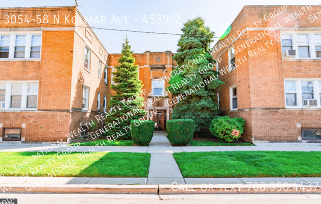 3054 58 N KOLMAR AVE