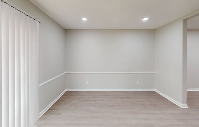 3 beds, 2.5 baths, 1,510 sqft, $1,519, Unit 31-D