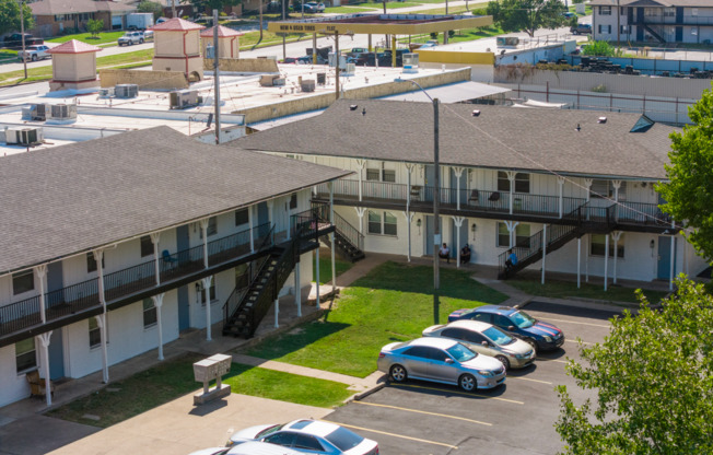 1 bed, 1 bath, 570 sqft, $775, Unit 73-128