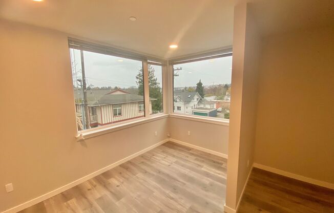 1 bed, 1 bath, 350 sqft, $1,595, Unit 201