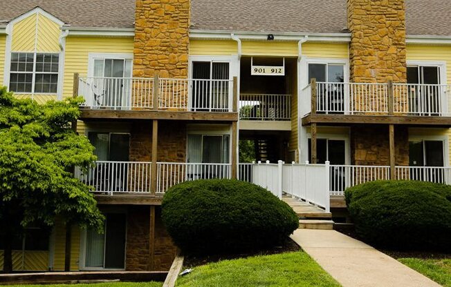 Welcome to Country Club Place Apartments