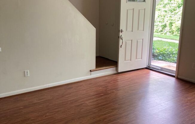 Great 2 Bed 1.5 Bath Home in Franklin!