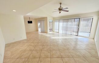 Long Term - Spacious & Bright 2 Bed 2 Bath Condo For Rent in Palm Springs!