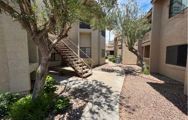2 beds, 2 baths, $1,099, Unit UNIT 2034