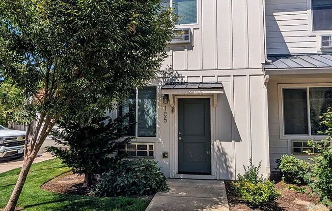 1036 1040 PARK AVE NE